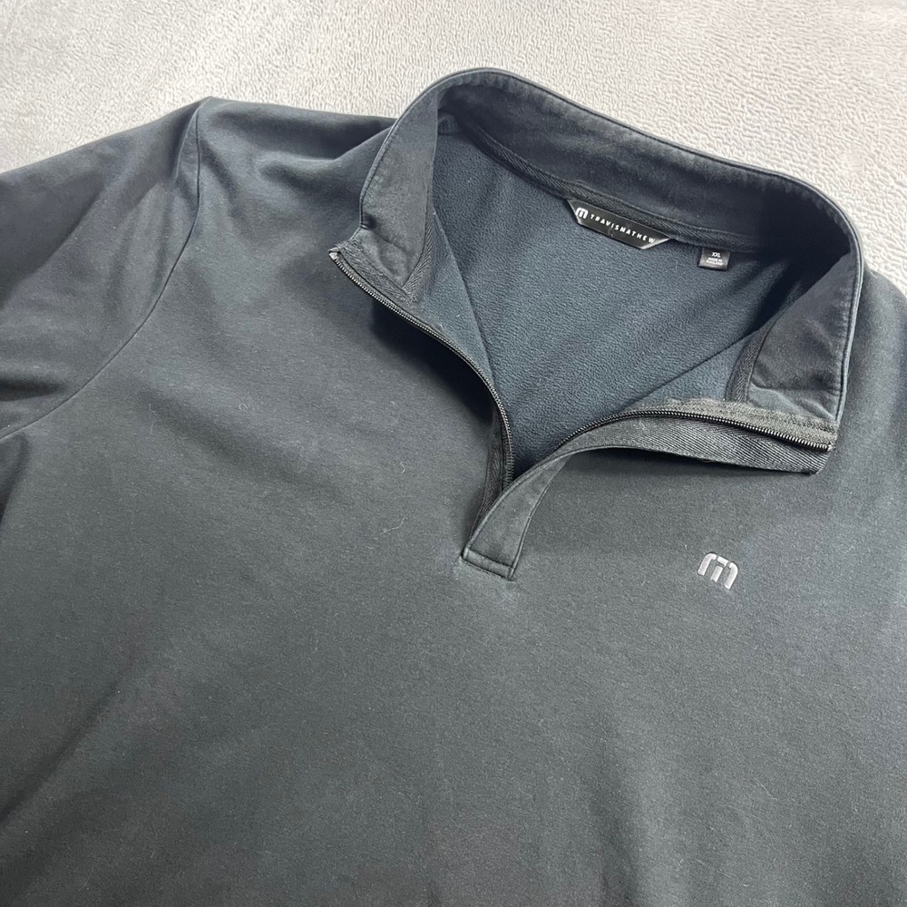 TravisMathew Mens XXL Black Quarter Zip Fleece Pullover Golf Sweatshirt‎